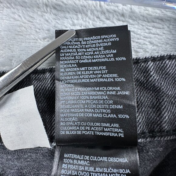 Divided by H&M Cut Off Jean Shorts Womens Size 10 Distressed High Rise Black - Picture 5 of 10